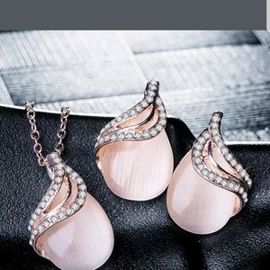 Sets 18K Gold Plated Crystal Necklace Earrings